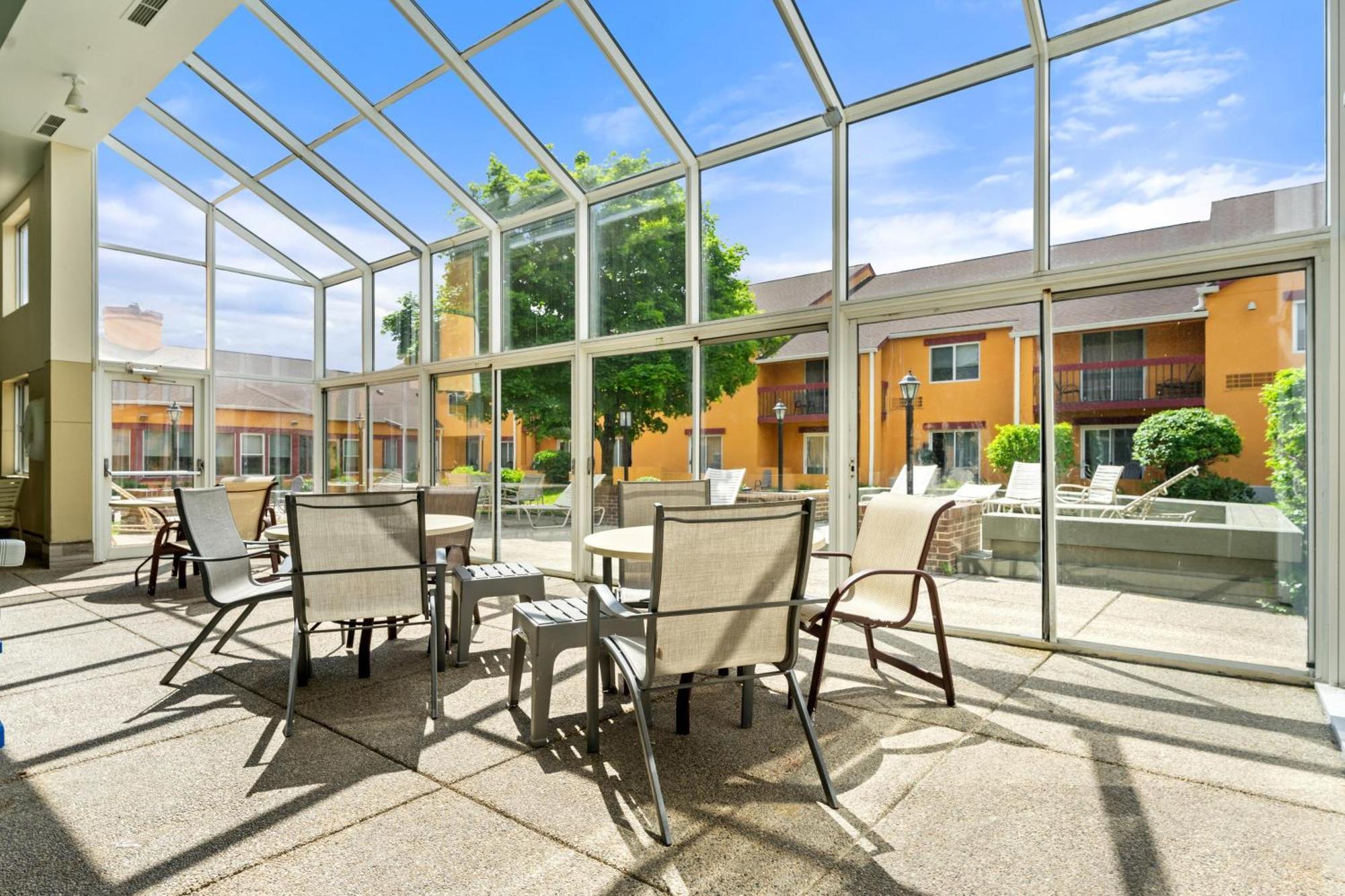 Chicago Club Inn & Suite Oakbrook Terrace Zewnętrze zdjęcie