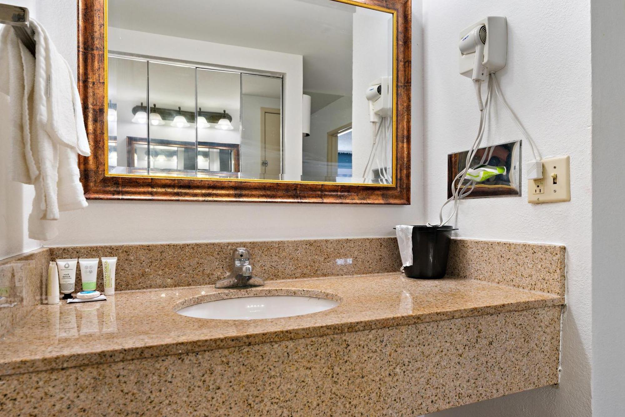 Chicago Club Inn & Suite Oakbrook Terrace Pokój zdjęcie