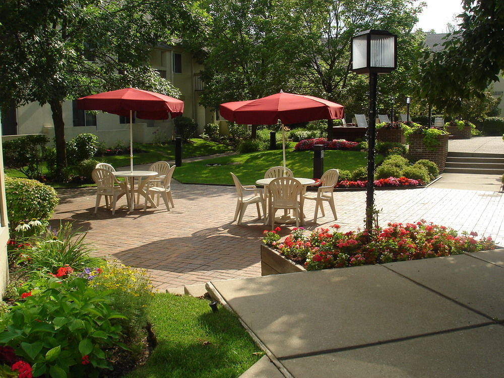 Chicago Club Inn & Suite Oakbrook Terrace Zewnętrze zdjęcie