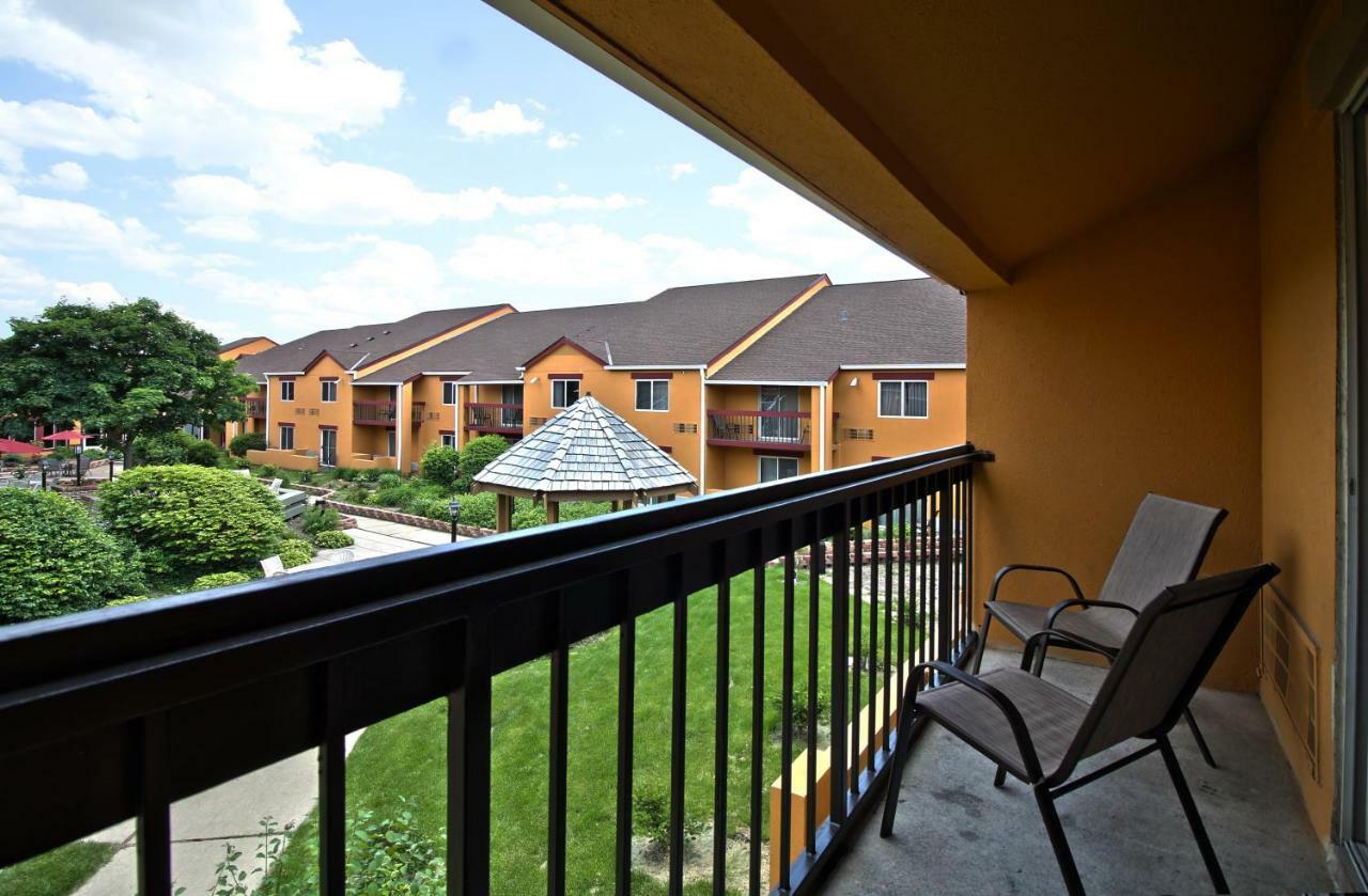 Chicago Club Inn & Suite Oakbrook Terrace Zewnętrze zdjęcie